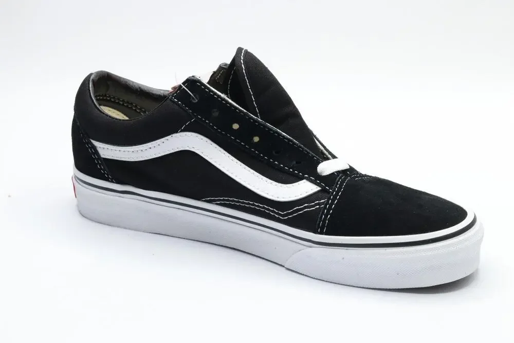 VANS OLD SKOOL, BLACK WHITE, (6 MEN , 7.5 WOMEN) SNEAKERS